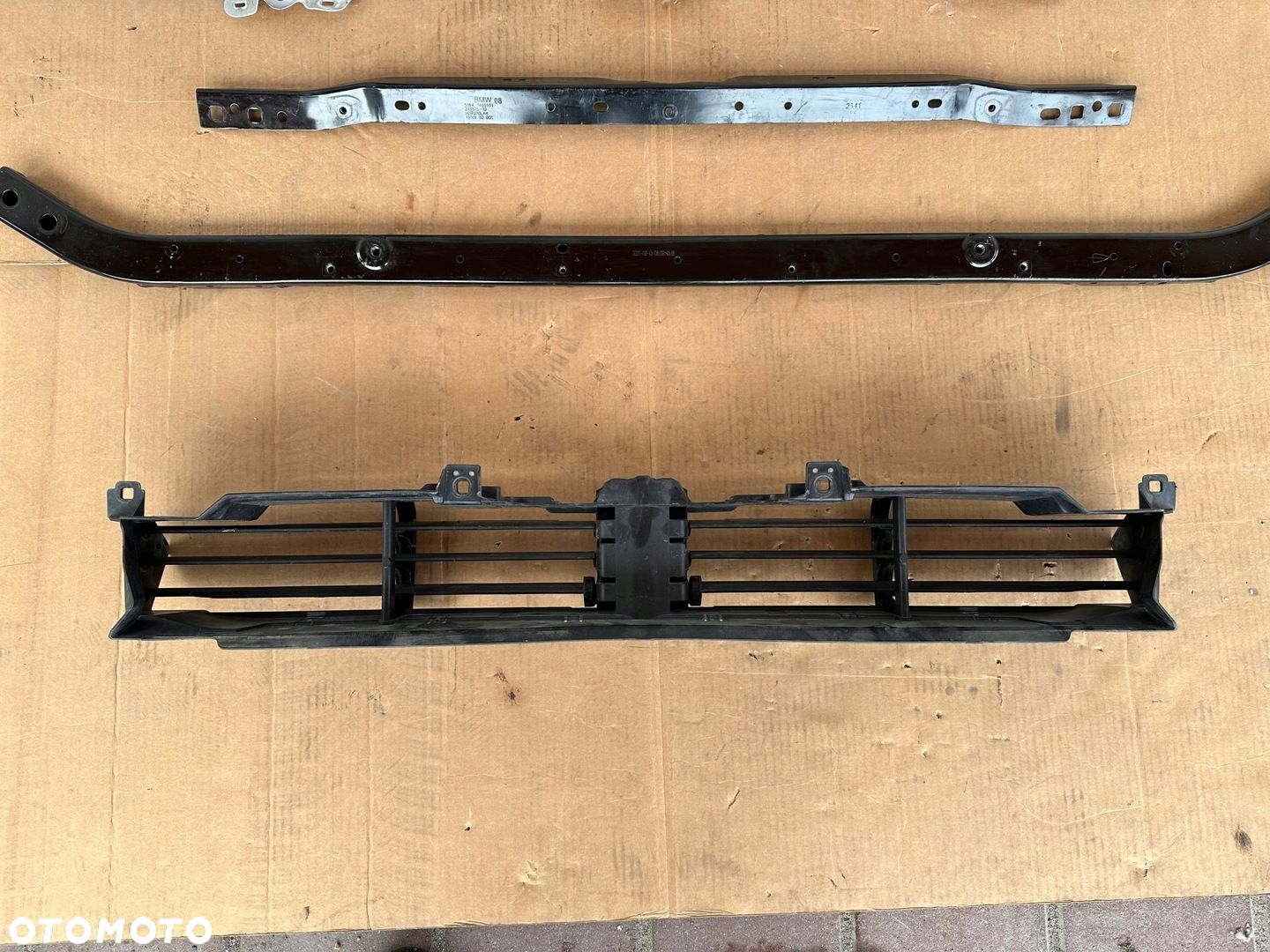 Bmw g08 ix3 lift 21- belka wzmocnienie zaluzja blacha oryginal demontaz - 3