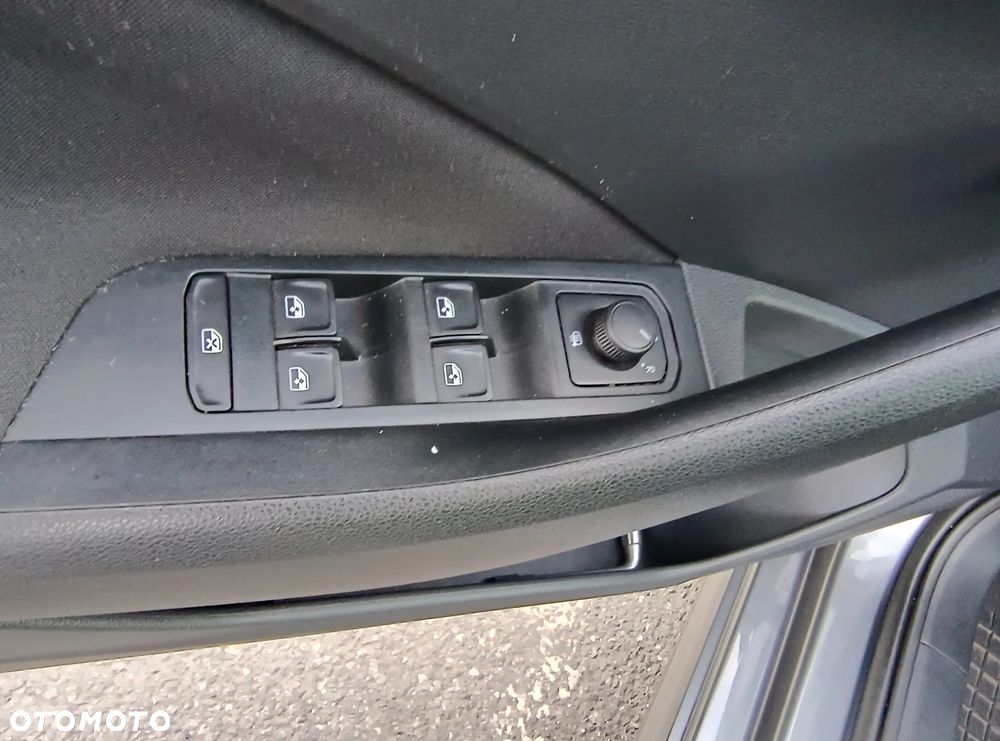 Skoda Kamiq 1.0 TSI Ambition DSG - 17