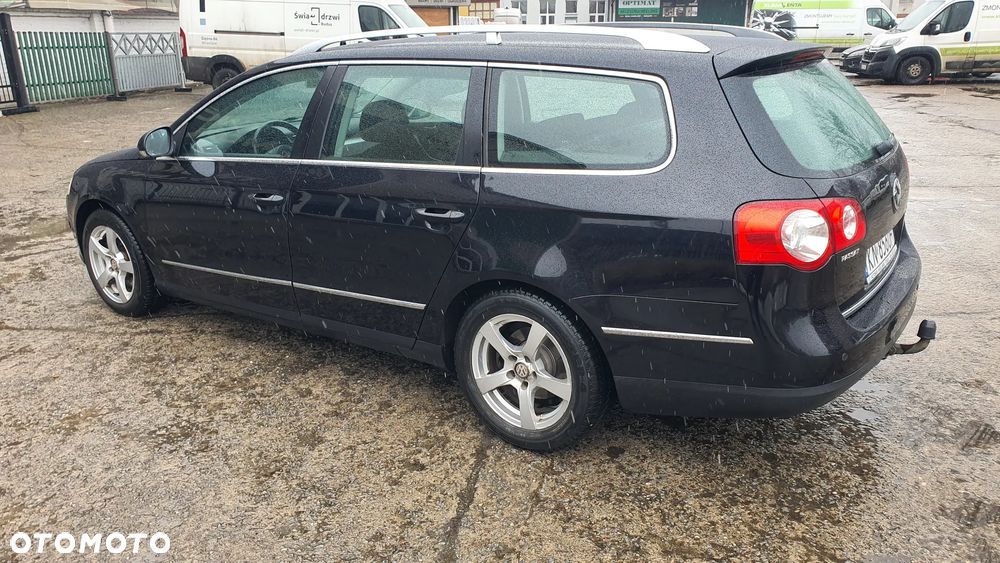 Volkswagen Passat - 4