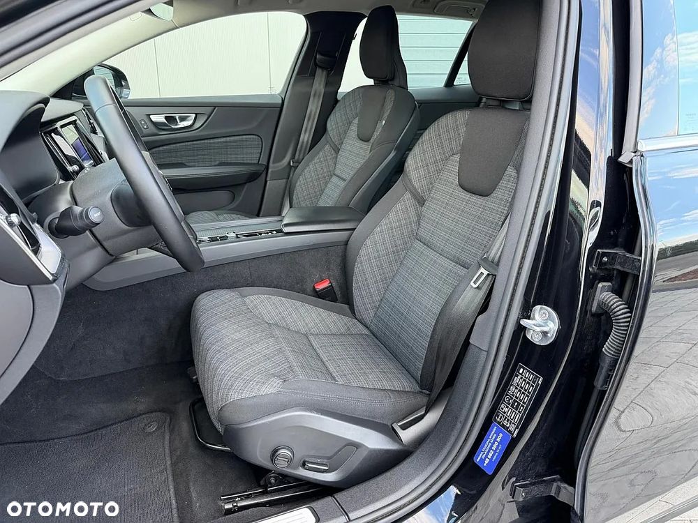 Volvo V60 B3 B Plus Dark - 10