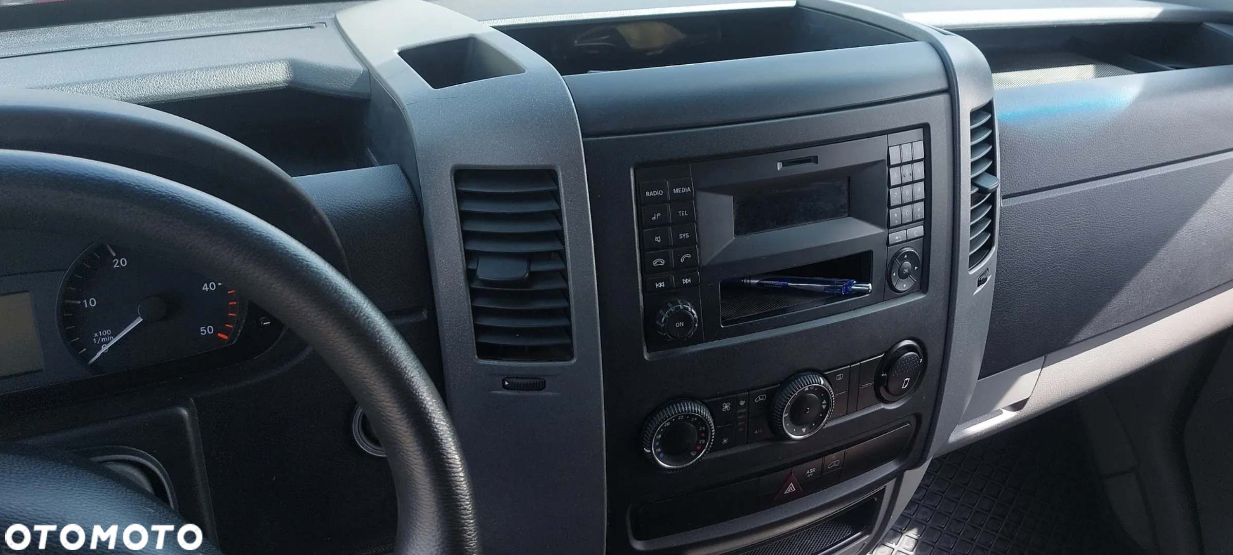 Mercedes-Benz Sprinter - 6