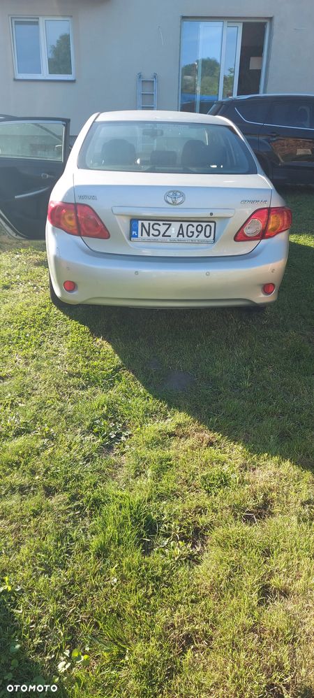 Toyota Corolla 1.6 VVT-i Luna - 4
