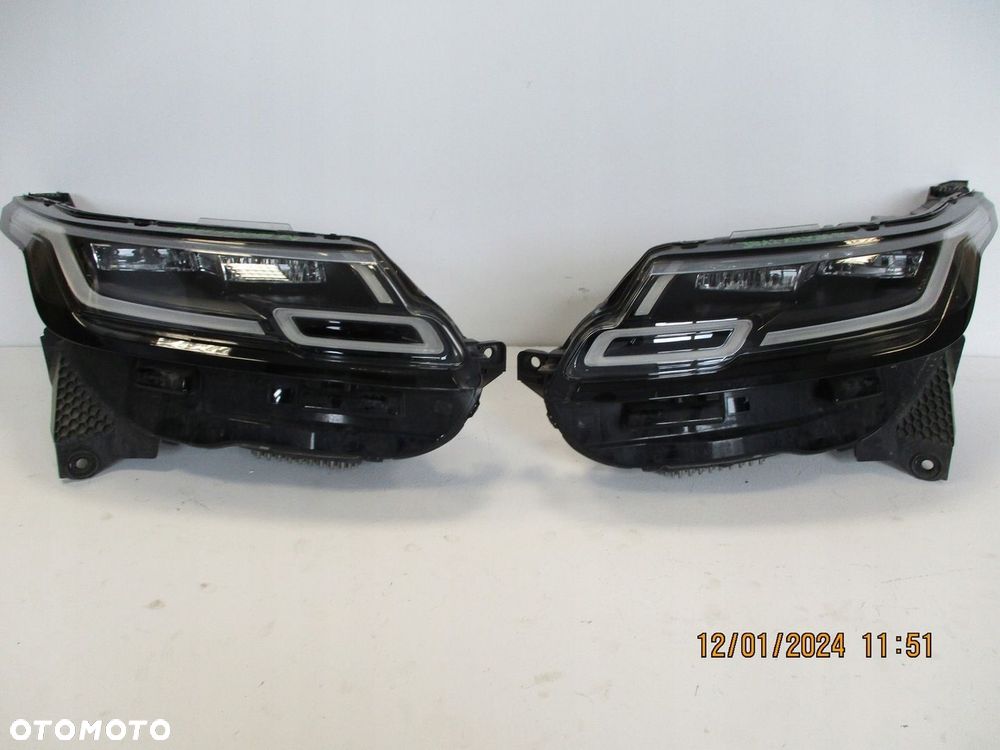 Lampa FULL LED RANGE ROVER VELAR J8A2-13W029-EG PRAWA - 2