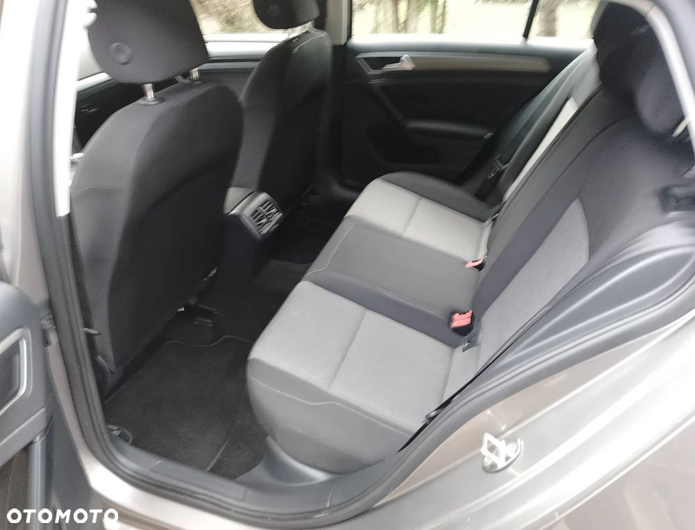 Volkswagen Golf 1.6 TDI BMT Comfortline - 17