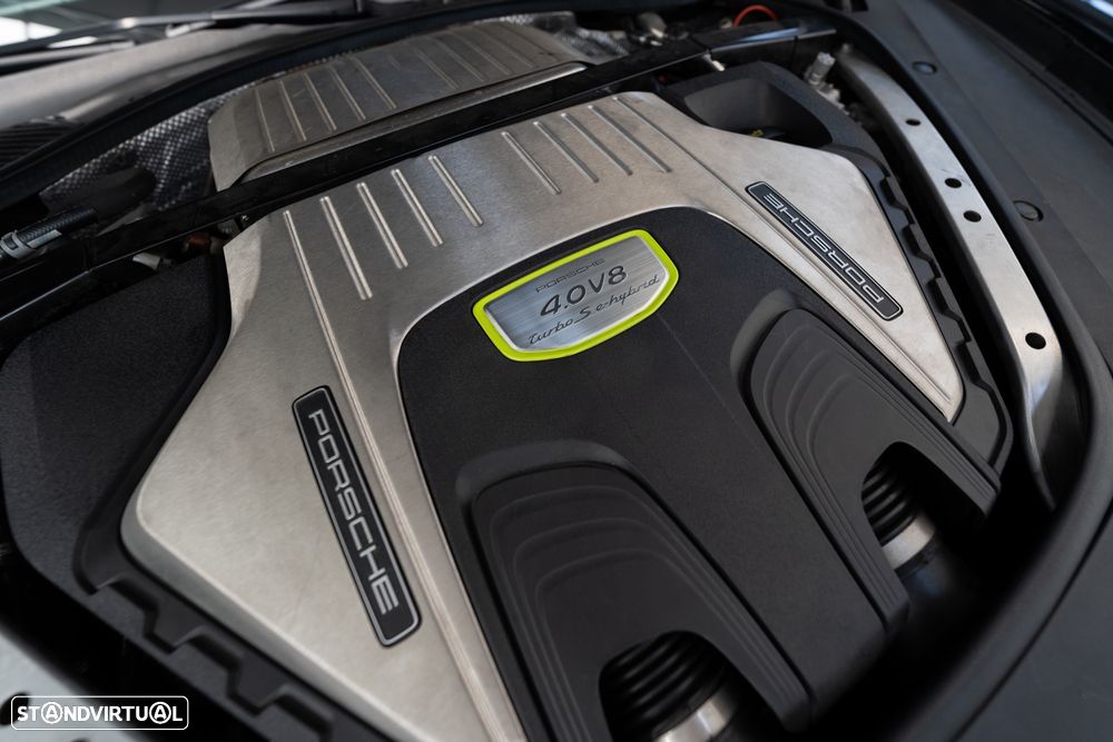 Porsche Panamera Sport Turismo Turbo S E-Hybrid - 37