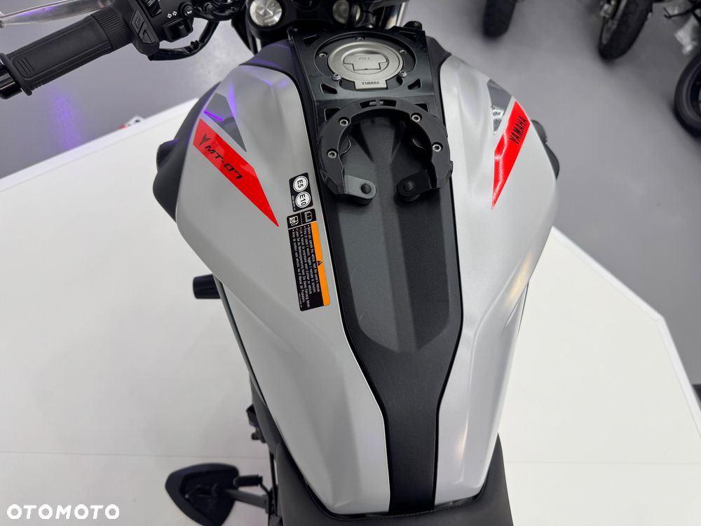 Yamaha MT - 21