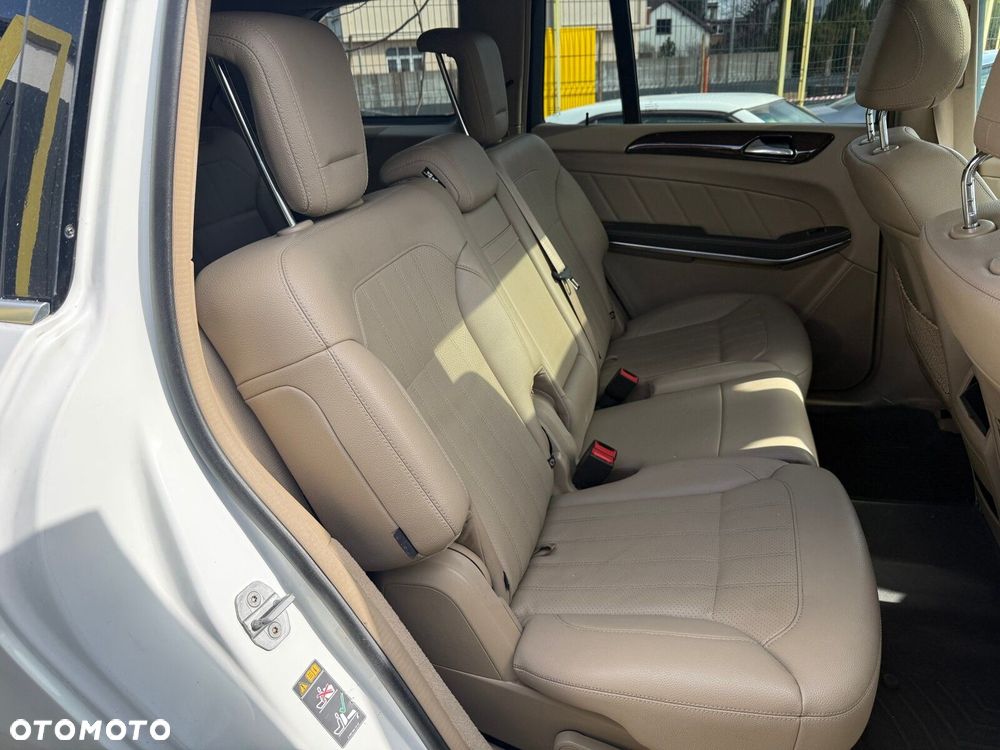 Mercedes-Benz GL - 11