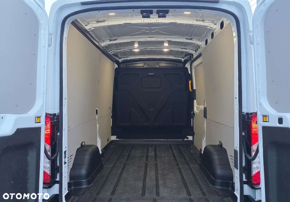 Ford Transit - 27