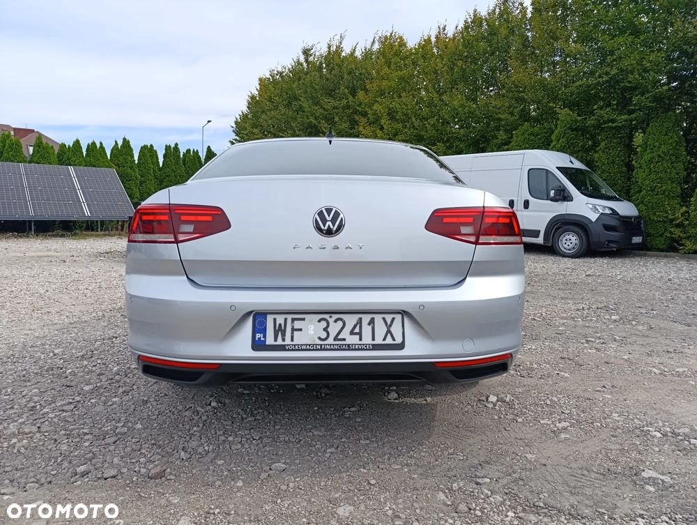 Volkswagen Passat 2.0 TDI EVO Business - 11