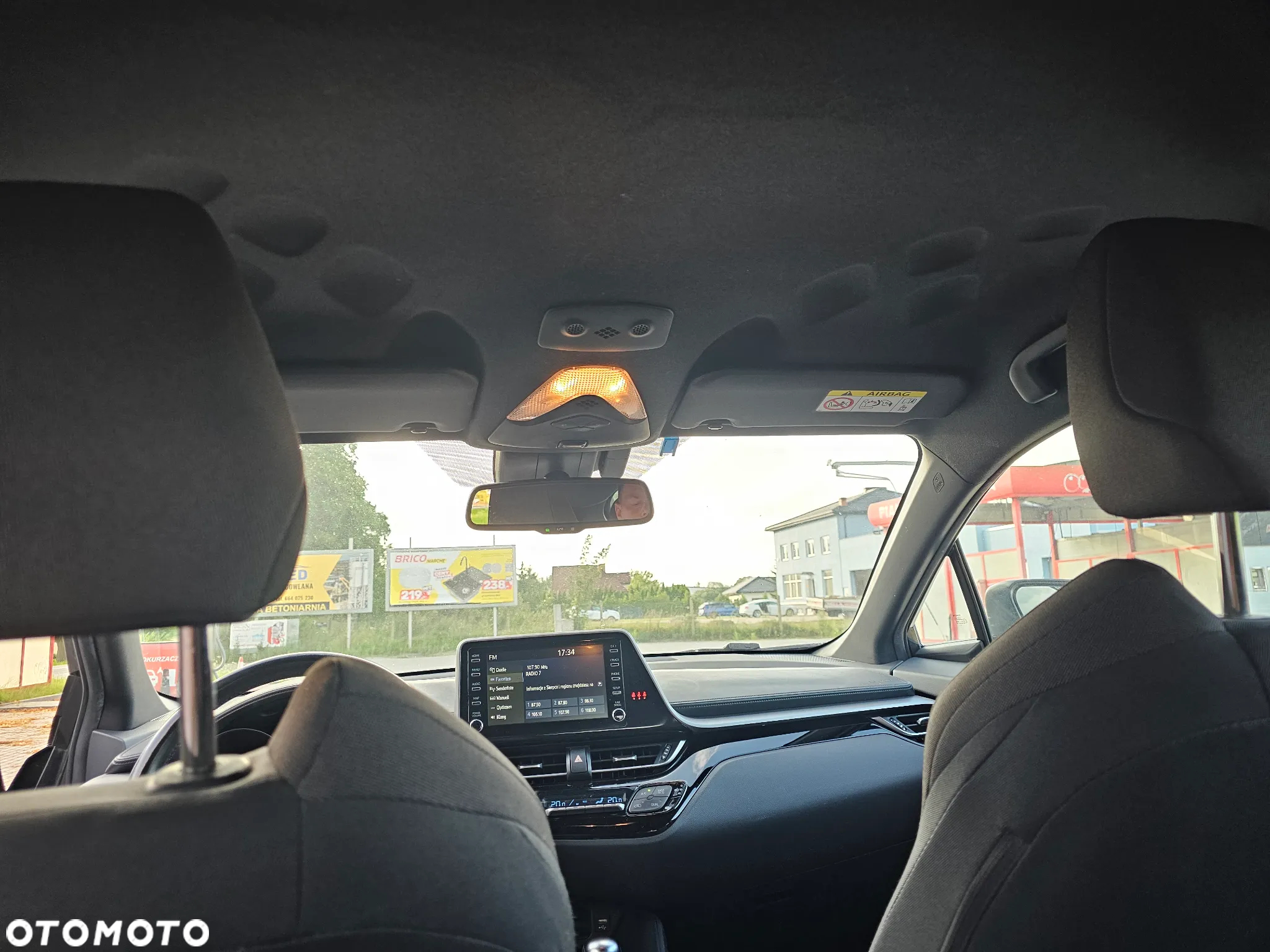 Toyota C-HR 1.8 Hybrid GPF Comfort - 8