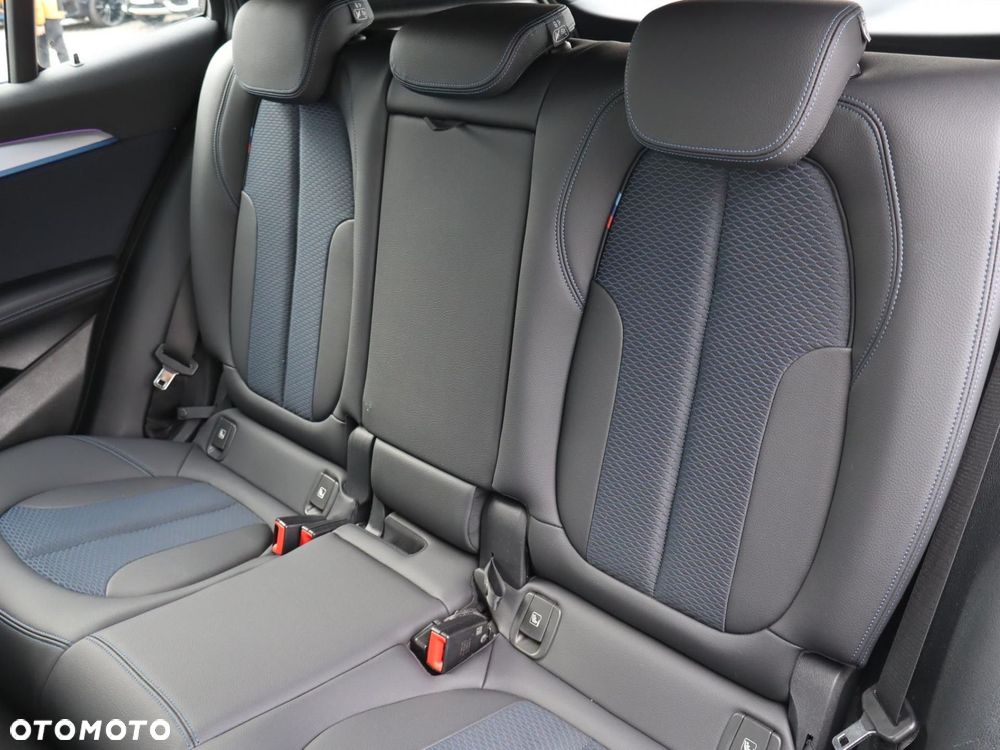 BMW X2 sDrive18i - 9