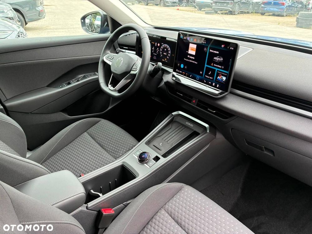 Volkswagen T-Roc - 26