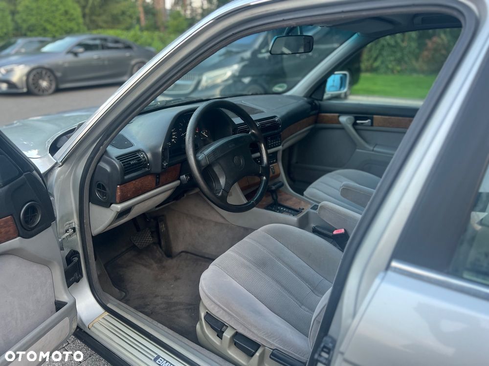 BMW Seria 7 740i V8 - 19