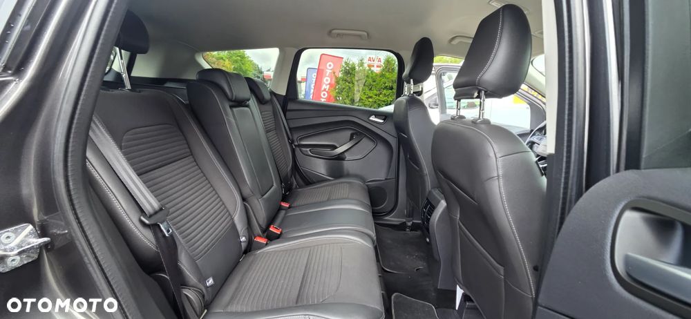 Ford Kuga 1.5 EcoBoost 2x4 Cool & Connect - 33
