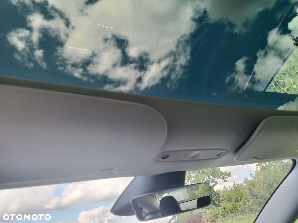 Tesla Model 3 - 12