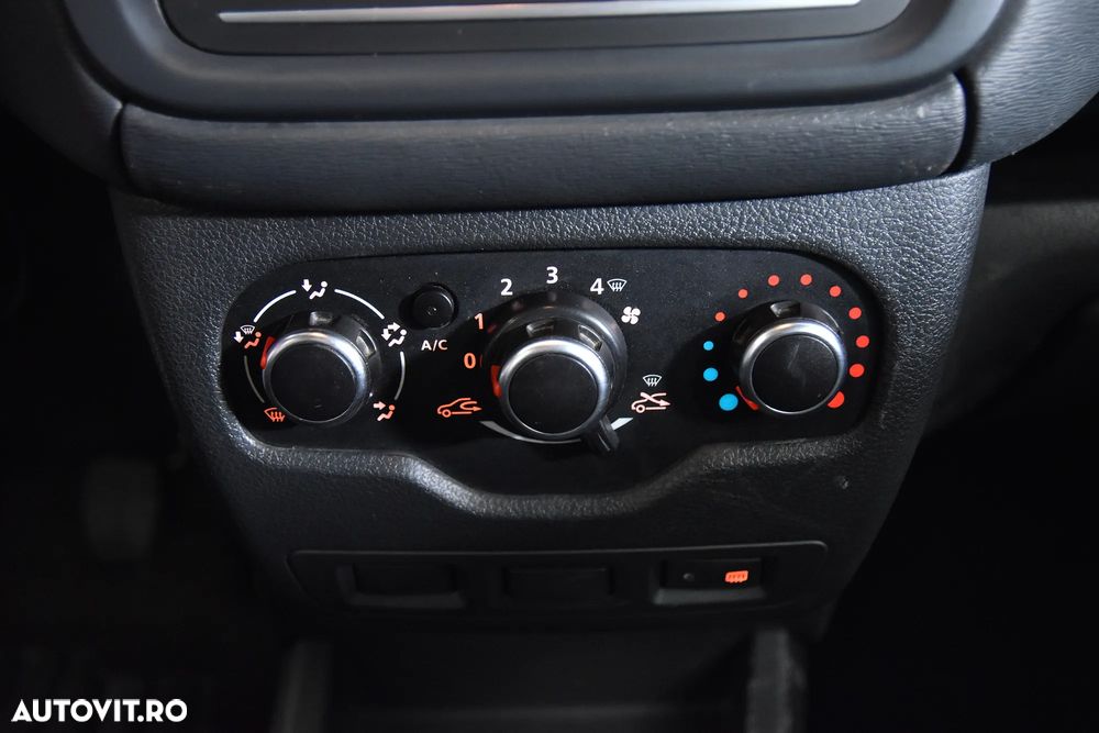 Dacia Lodgy 1.5 Blue dCi Ambiance - 17