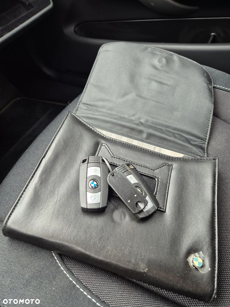 BMW Seria 1 116i - 11