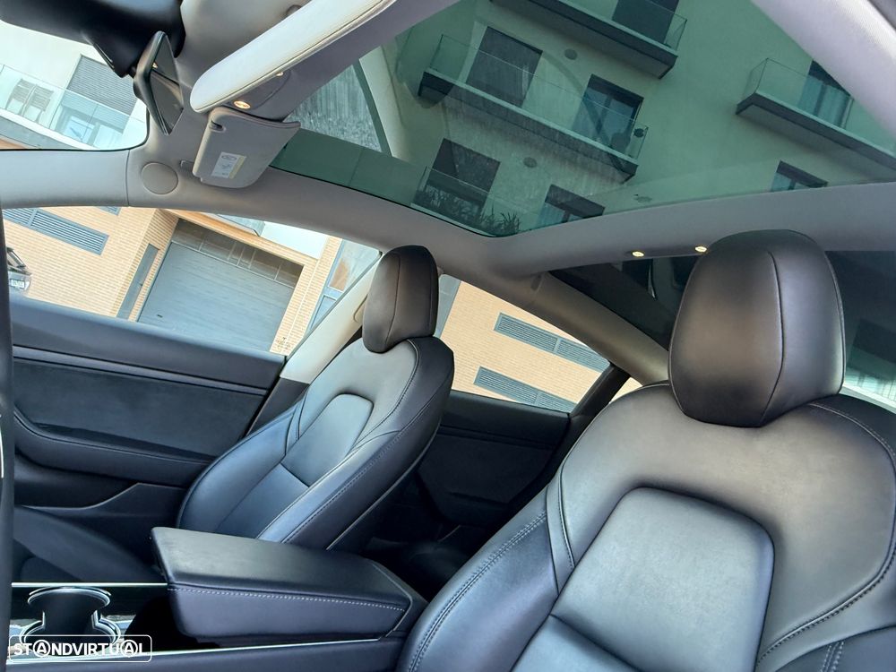 Tesla Model 3 Standard RWD Plus - 19