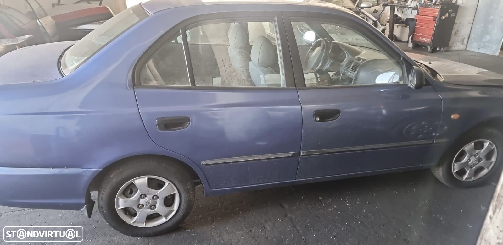 Hyundai Accent 1.3i de 2000 disponível para peças - 4