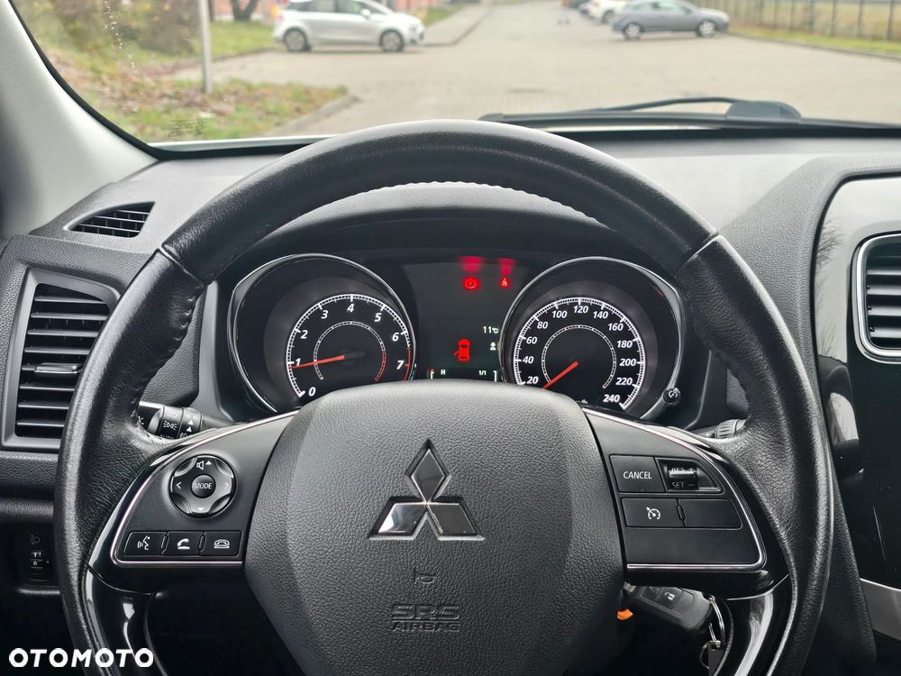 Mitsubishi ASX 1.6 2WD Diamant Edition - 26