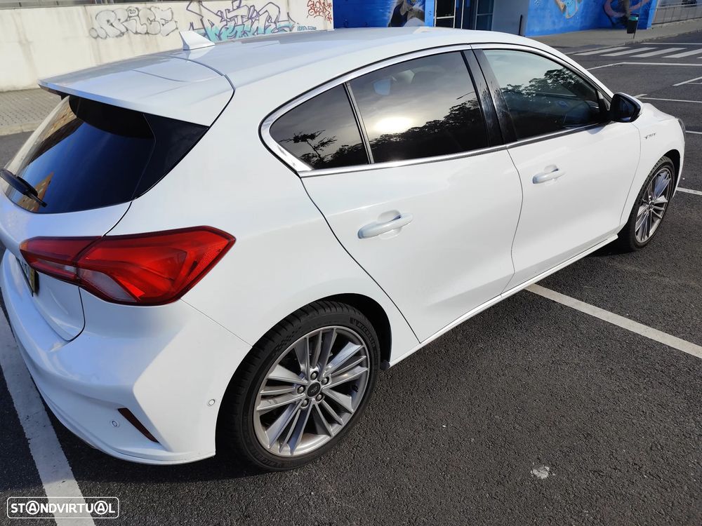 Ford Focus 1.0 EcoBoost MHEV Vignale - 4