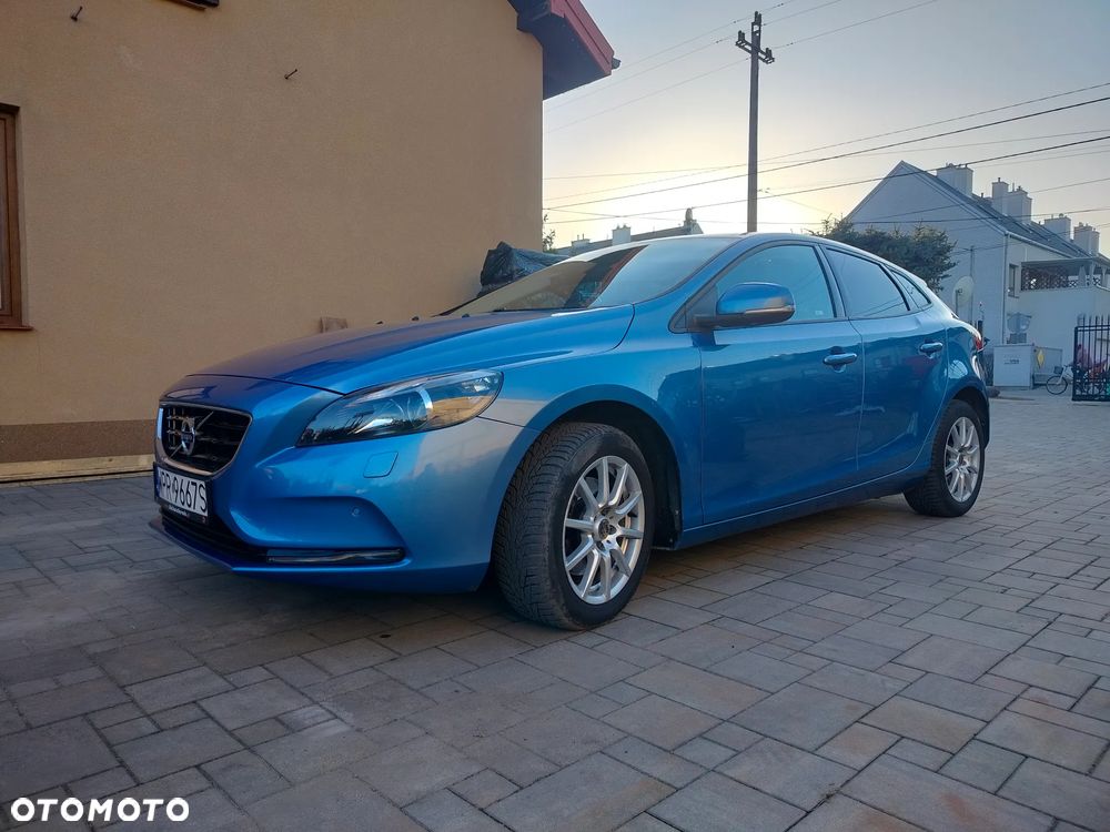 Volvo V40 - 2