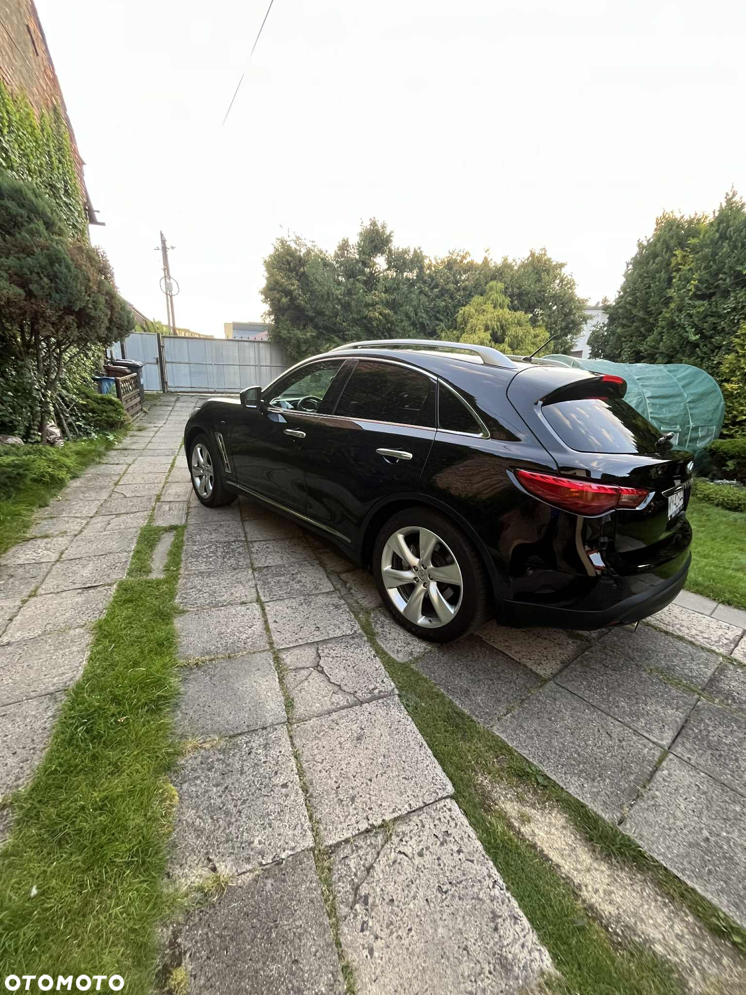 Infiniti FX FX30d S - 4