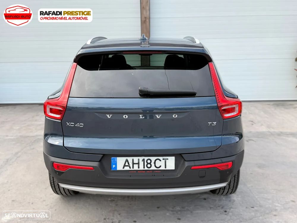 Volvo XC 40 1.5 T3 Momentum Geartronic - 6