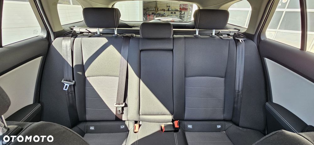 Toyota Avensis 2.0 D-4D Selection - 31