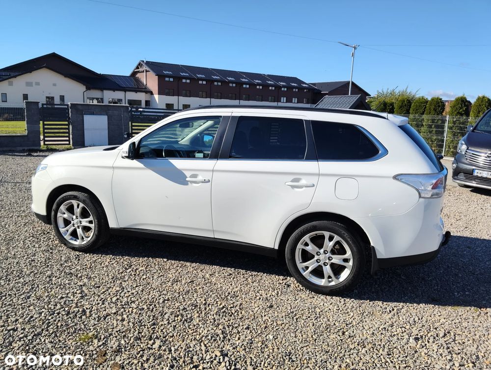 Mitsubishi Outlander - 21