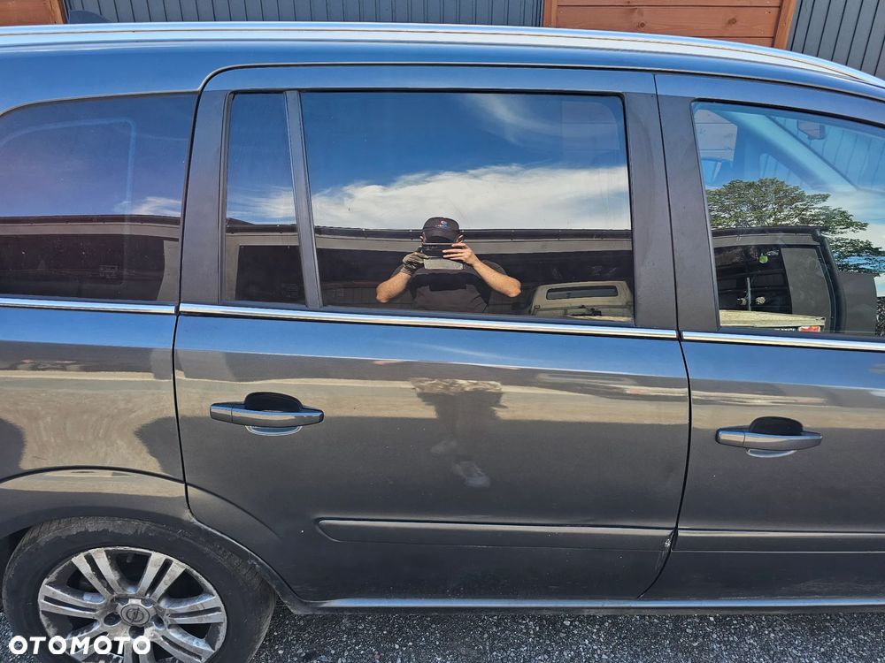DRZWI PRAWY TYŁ TYLNE PRAWE OPEL ZAFIRA B Z177 - 17