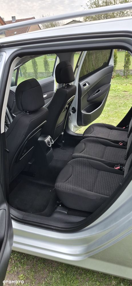 Peugeot 308 1.6 HDi Premium - 14