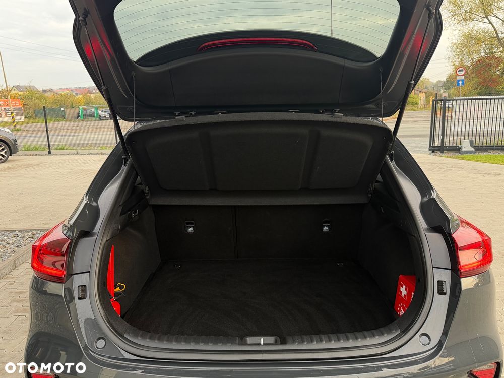 Kia XCeed 1.5 T-GDI M DCT - 24
