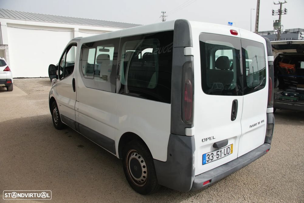 Opel Vivaro 9Lugares 1.9DTI 101cv - 5