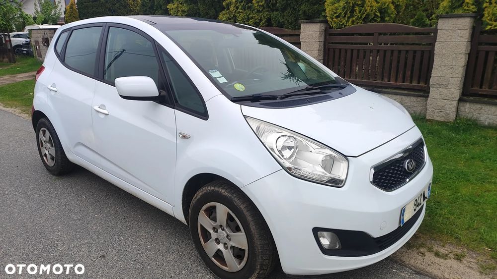 Kia Venga - 8