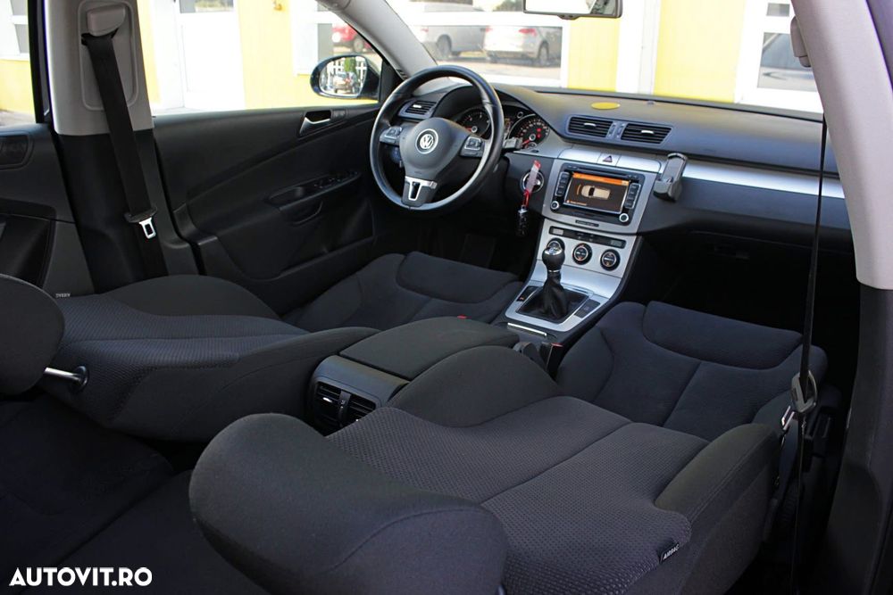 Volkswagen Passat 2.0 TDI DPF Comfortline Blue Motion Technology - 15