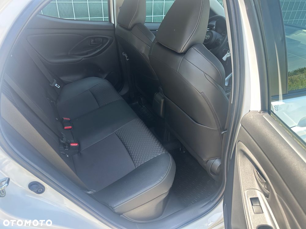 Toyota Yaris 116 1.5 VVT-i Club - 7