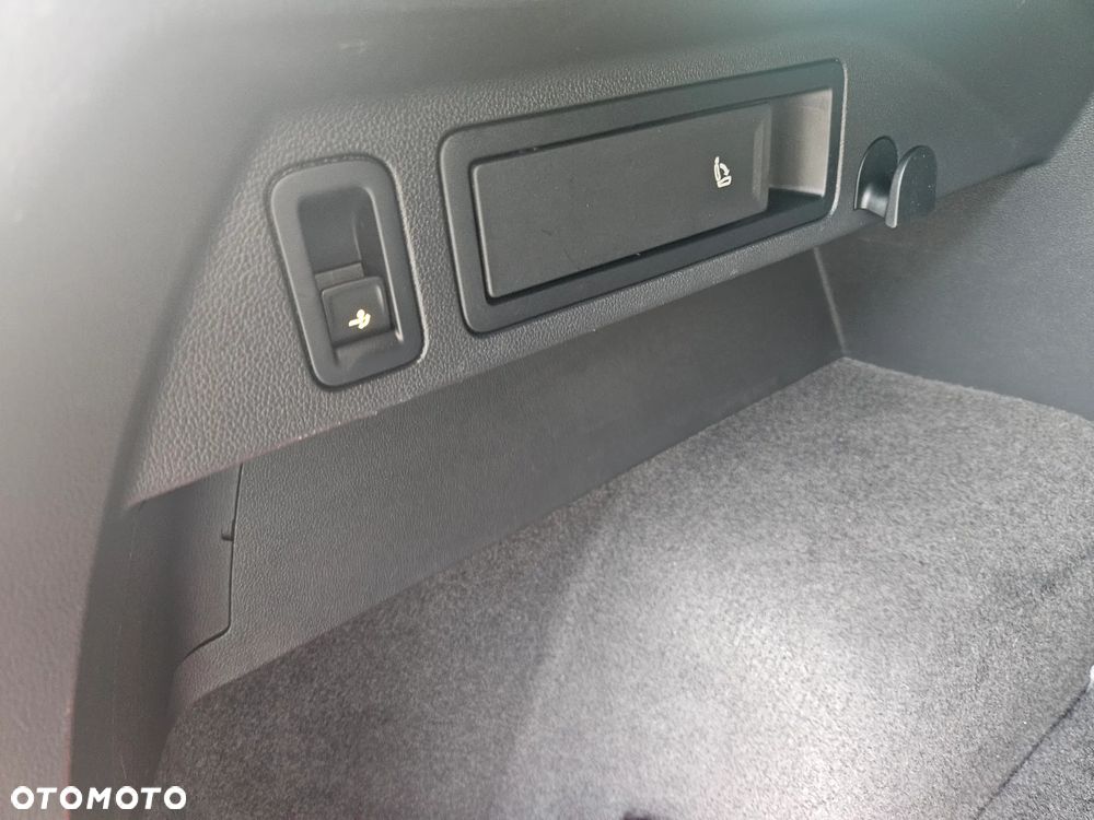 Volkswagen Tiguan 2.0 TDI SCR 4Mot R-Line DSG - 13