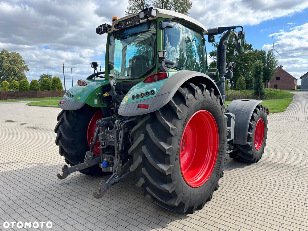 Fendt 724 S4 Vario - 10