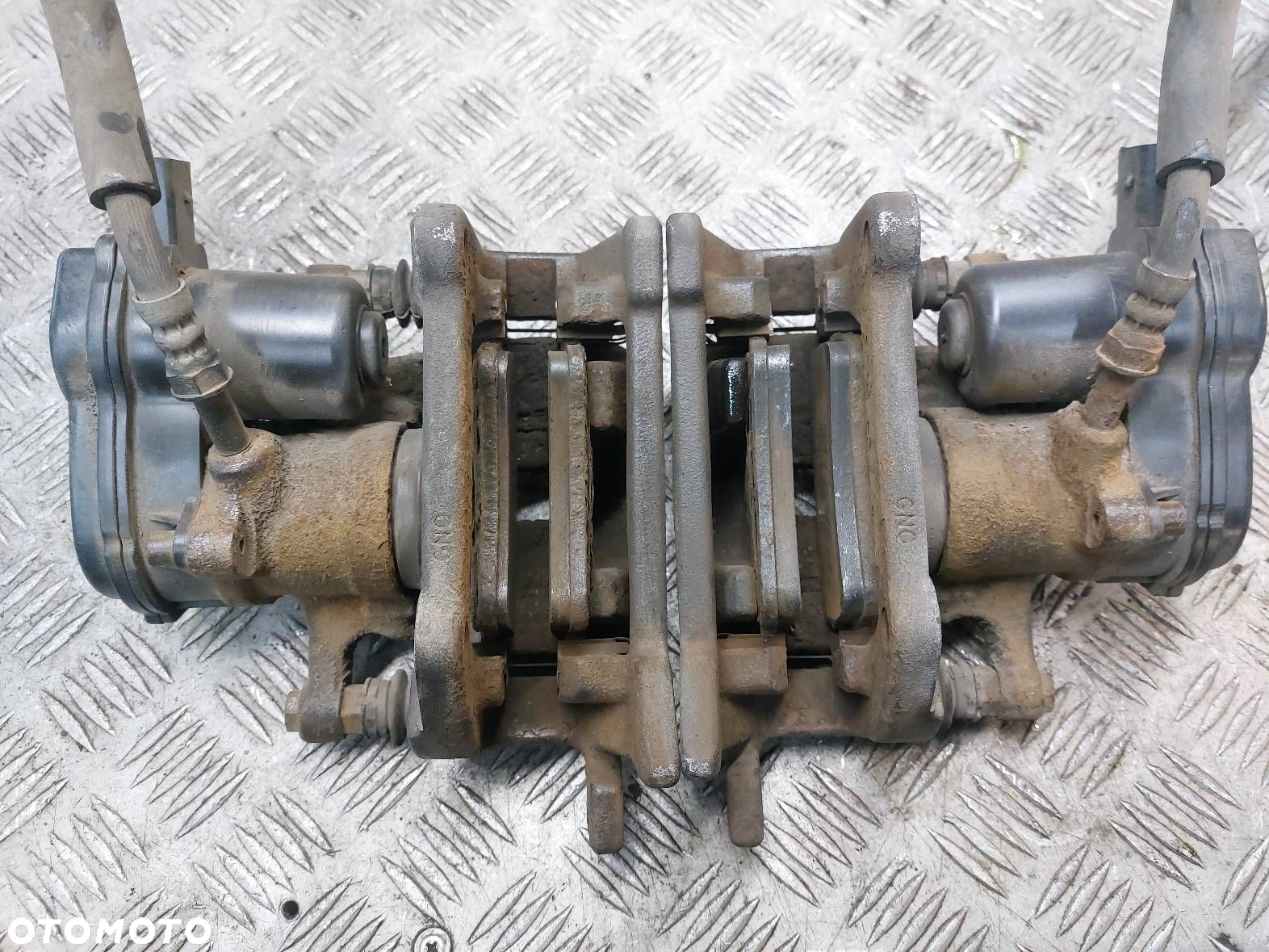 TARCZE HAMULCOWE TYŁ + KLOCKI + ZACISKI AUDI Q5 8R 8K0615601B 32335478 - 7