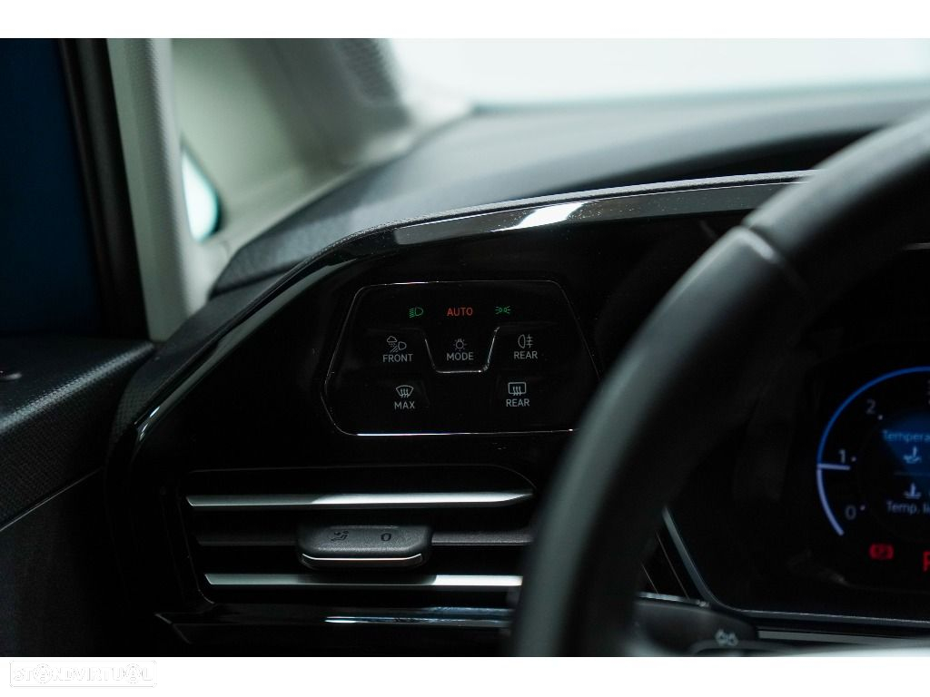 VW Caddy 2.0 TDI Style DSG - 28