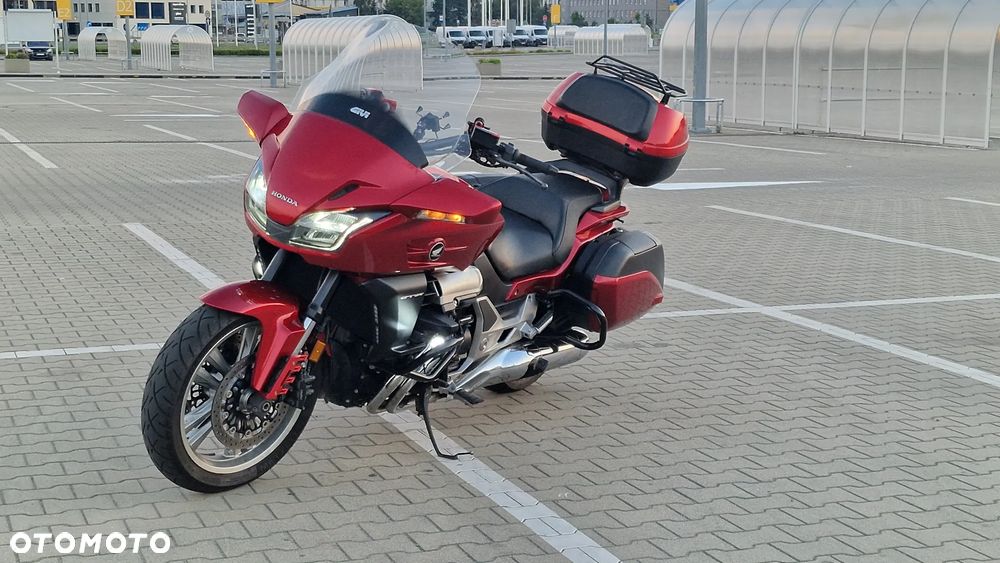 Honda CTX - 1