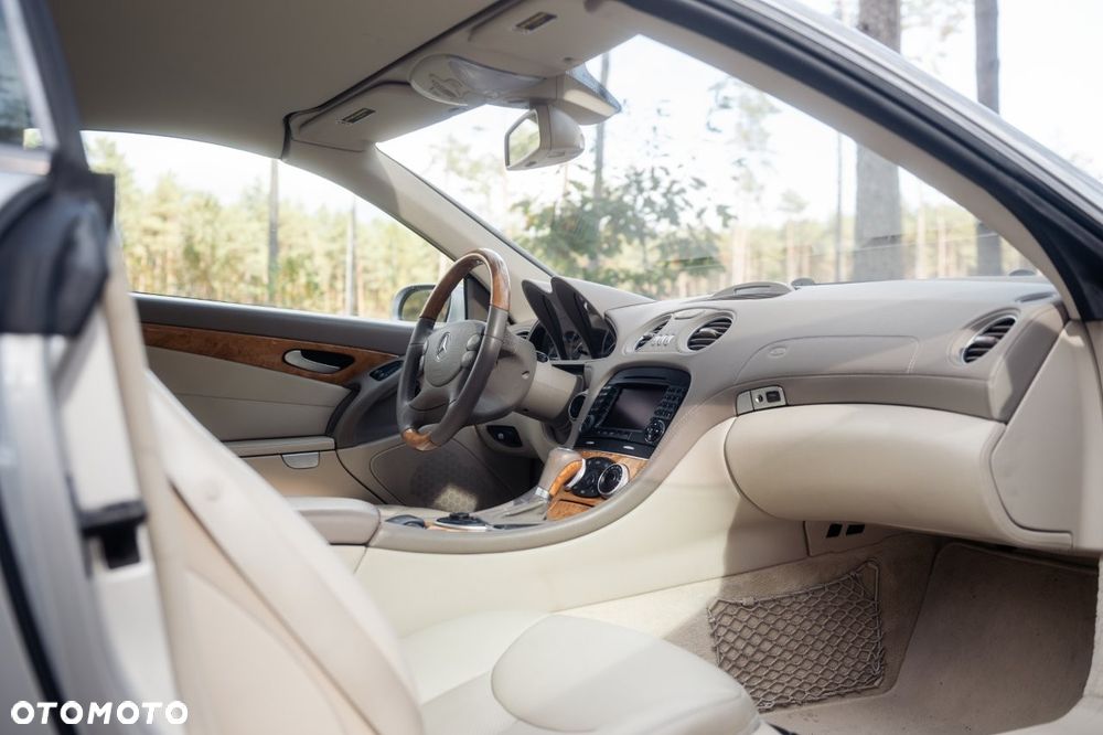 Mercedes-Benz SL 500 - 26