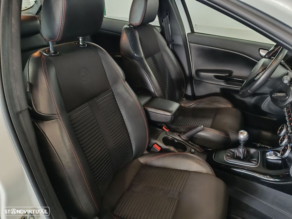 Alfa Romeo Giulietta 1.6 JTDM Distinctive - 21