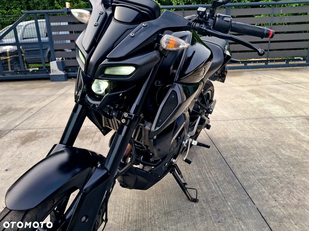 Yamaha MT - 12