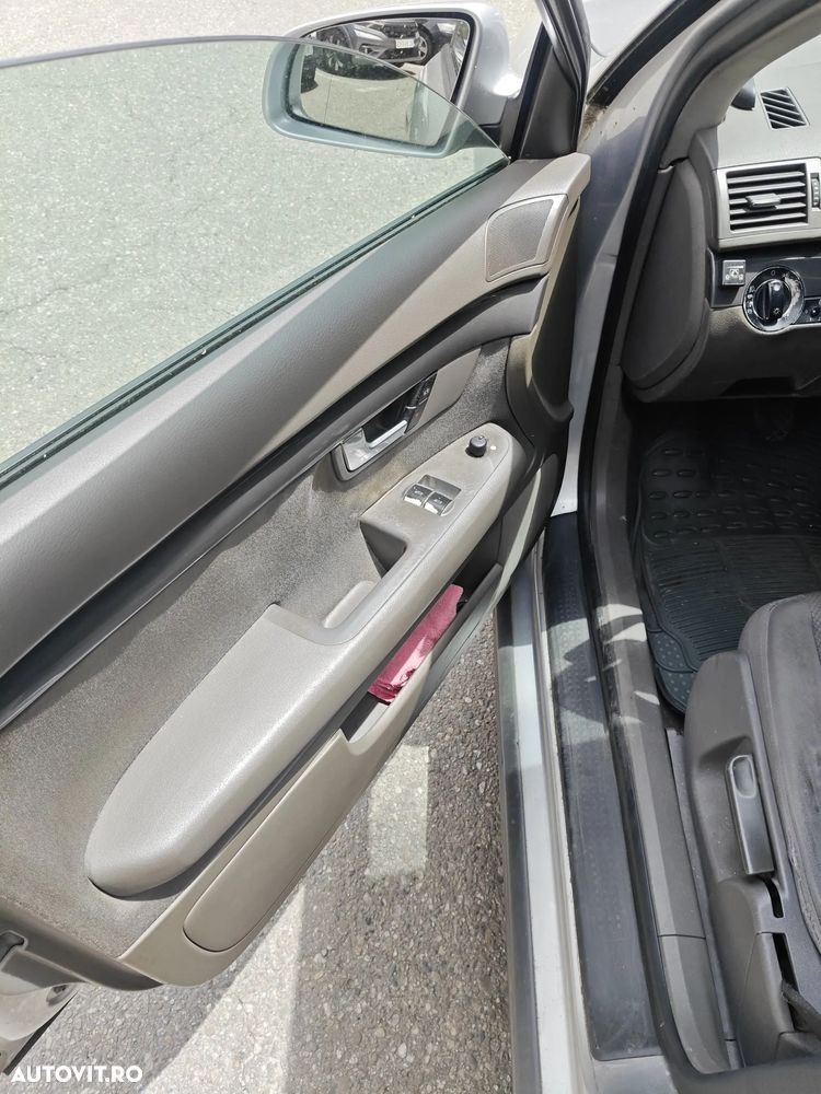 Audi A4 Limuzina 2.0 - 19