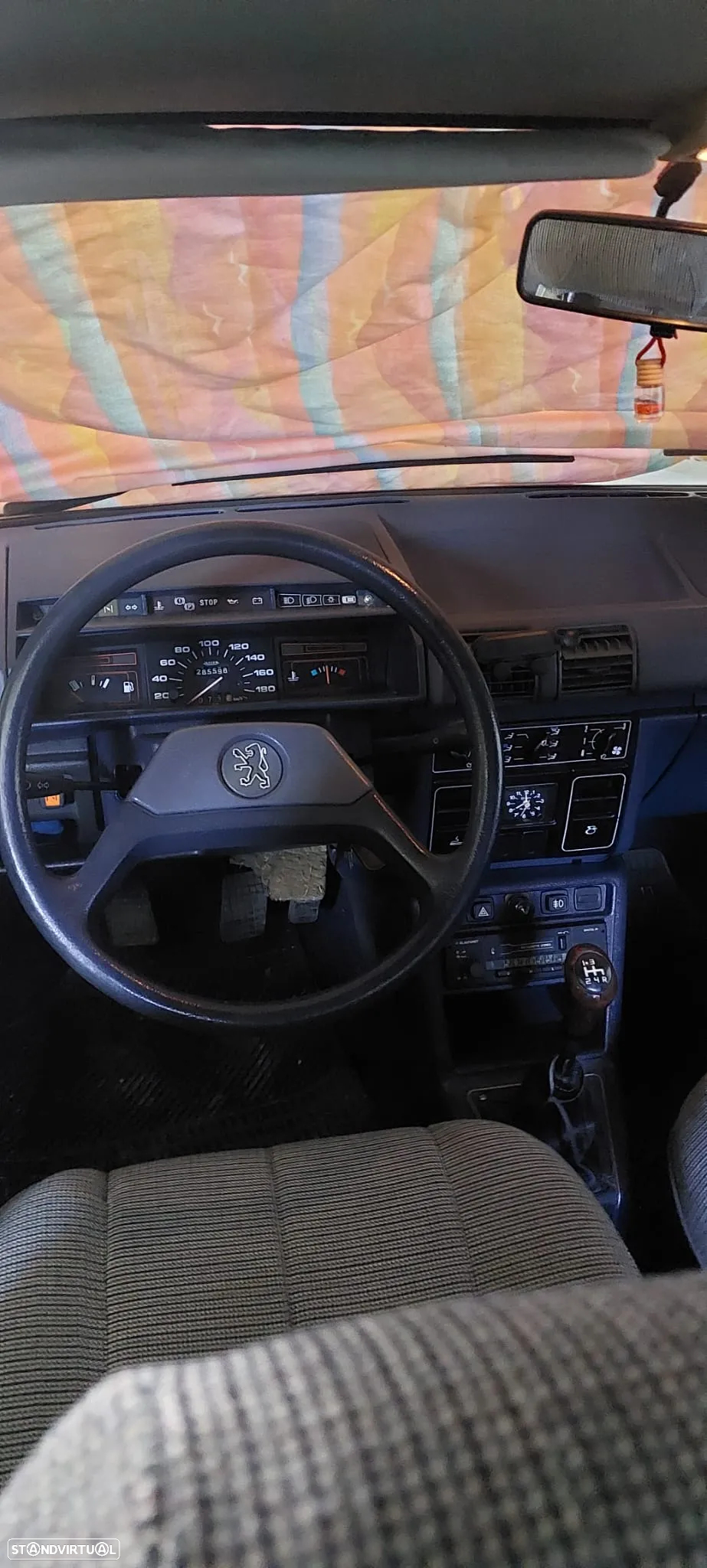 Peugeot 305 - 2