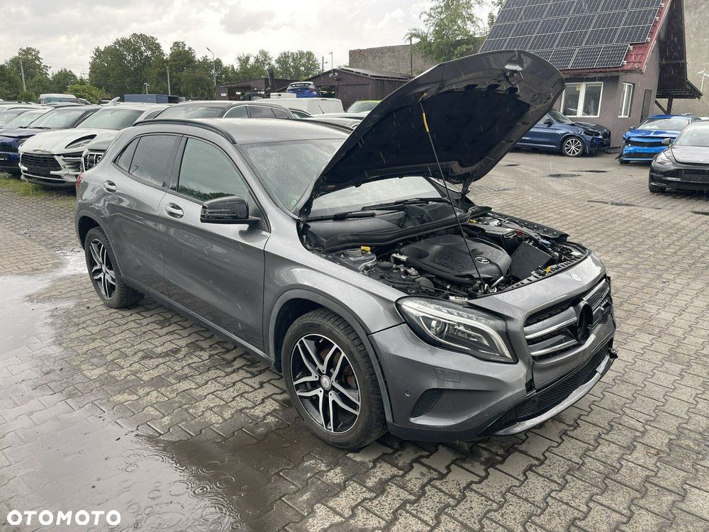 Mercedes-Benz GLA 220 CDI 4Matic 7G-DCT Style - 3