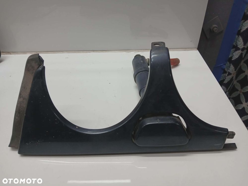 LISTWA PRAWA POD LAMPE SPRYSKIWACZ PRAWY LAMP MERCEDES W210 2108200312 - 1