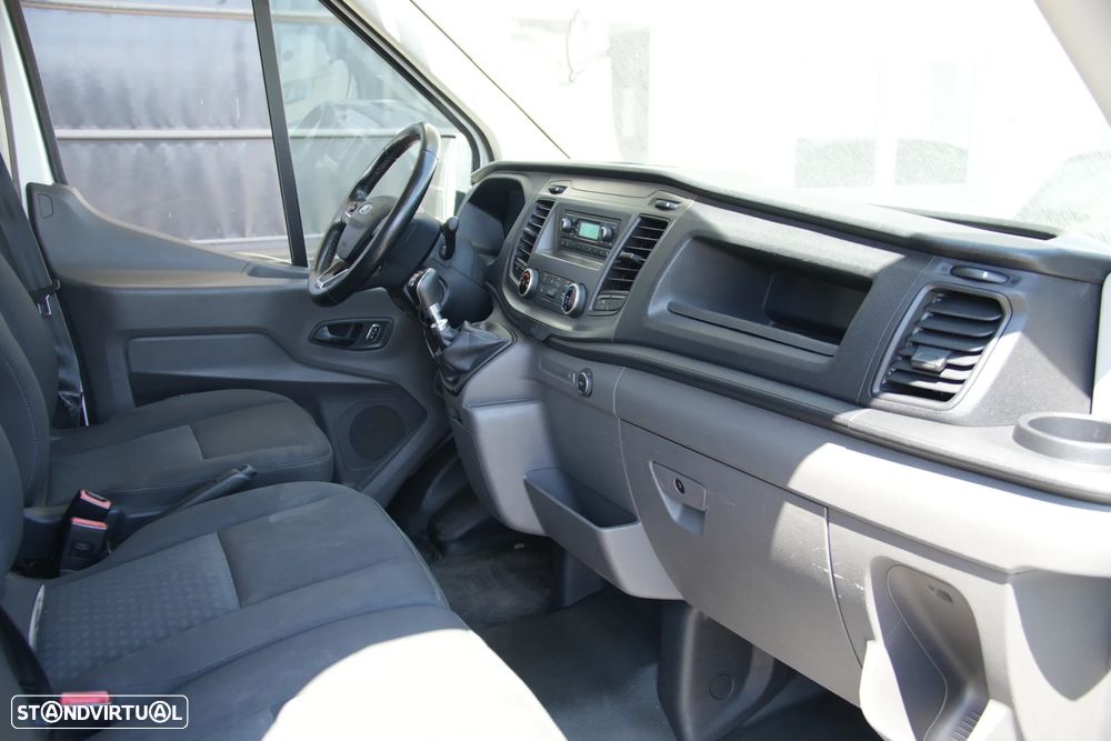 Ford Transit 7Lugares 2.0EcoBlue 130cv - 9